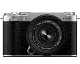 FujiFilm X-M5 + ob. 15-45 F/3,5-5,6 OIS PZ Silver