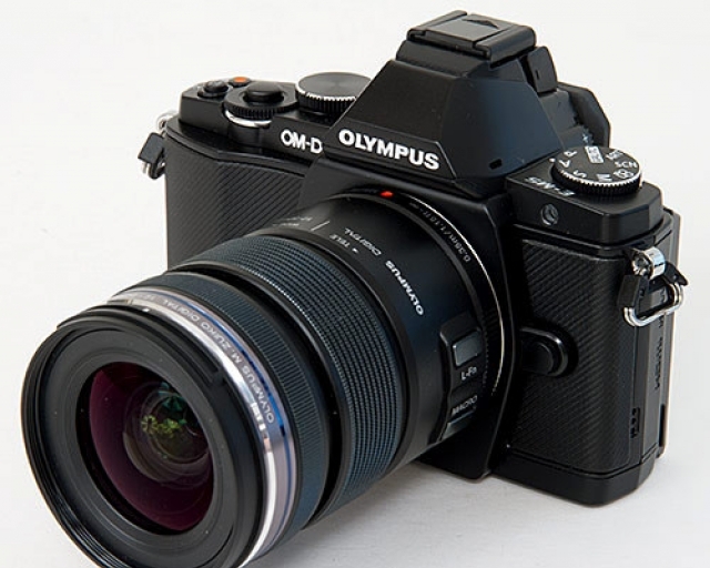  Olympus OM-D  E-M5 + 12-50