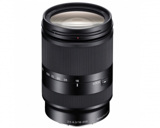 Sony SEL18200LE camera lens