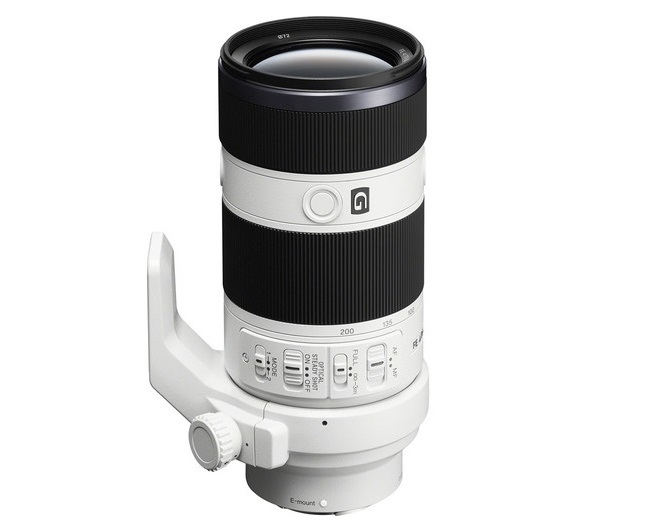 Sony SEL70200G camera lens
