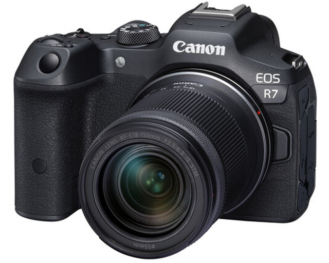 Canon Canon Eos R7 +Ob. 18-150