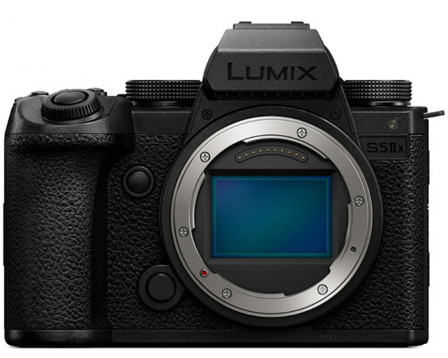 Panasonic lumix Panasonic Lumix S5 II X body