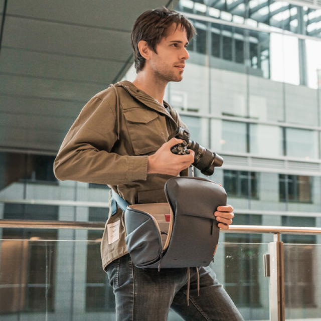 Pgytech Pgytech CB-043 Onego shoulder bag 10L Obsidian black