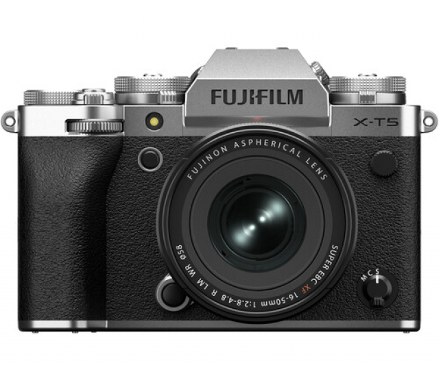 Fujifilm FujiFilm X-T5 Body + 16-50 F/2.8-4.8 R LM WR Silver - Gar FujiFilm Italia