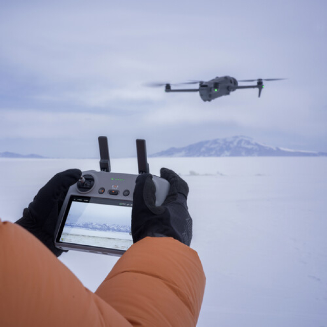 Dji Dji Mavic 4 Pro (DJI RC 2)