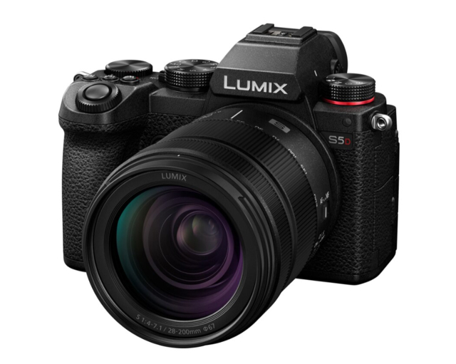 Panasonic lumix Panasonic  Lumix S5D + 28-200