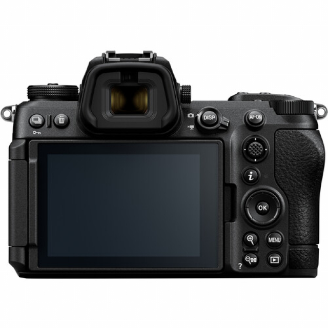 Nikon Nikon Z6 III + Z 24-200mm f/4-6.3 + SDXC 128GB