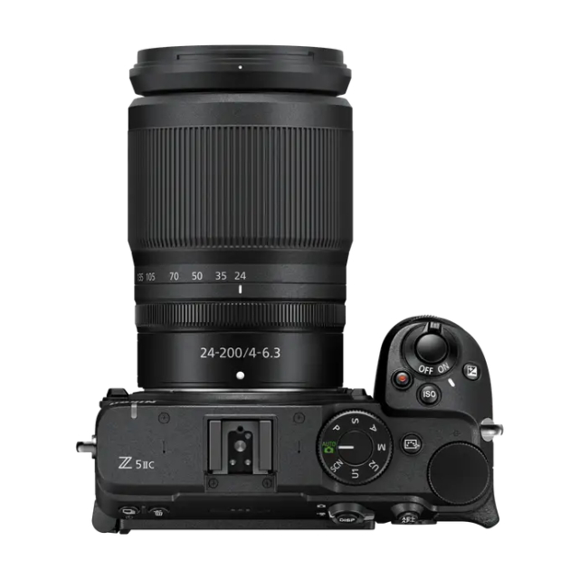 Nikon Nikon Z5 II C Black + Z 24-70 f/4 S + SDXC 128GB - Garanzia Nital (Mirrorless)