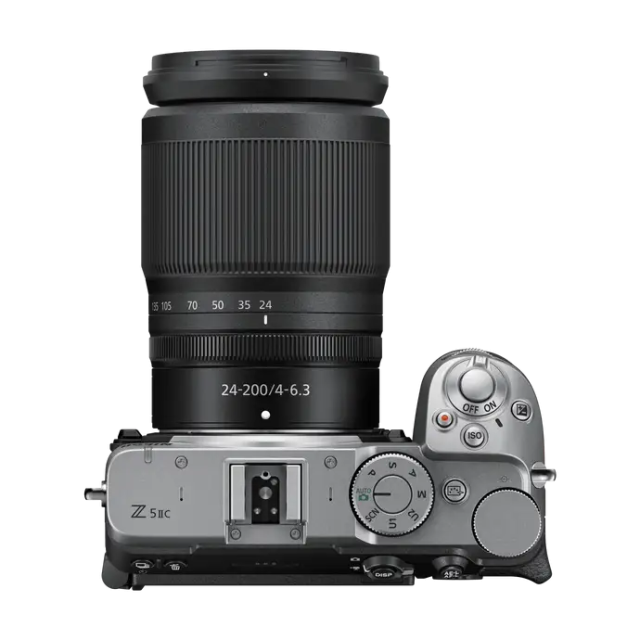 Nikon Nikon Z5 II C Silver + Z 24-70 f/4 S + SDXC 128GB - Garanzia Nital (Mirrorless)