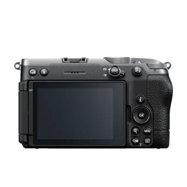 Nikon Nikon Z5 II C Silver + Z 24-70 f/4 S + SDXC 128GB - Garanzia Nital (Mirrorless)