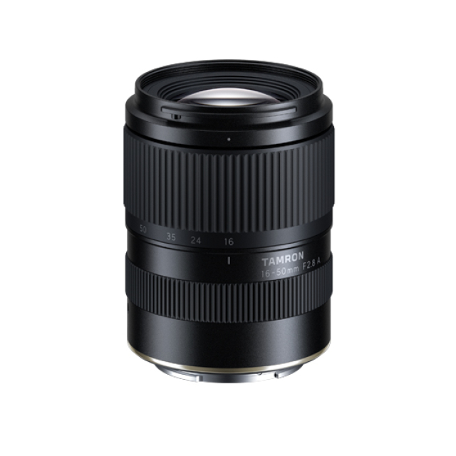 Tamron Tamron  16-50 mm  F2.8 per APS-c x FuJI