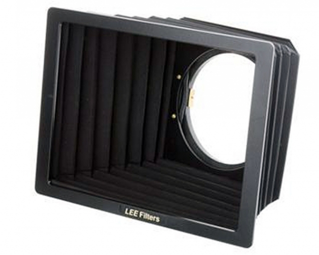 Lee filters LEE Filters - WIDE ANGLE LENS HOOD + FILTER SLOT