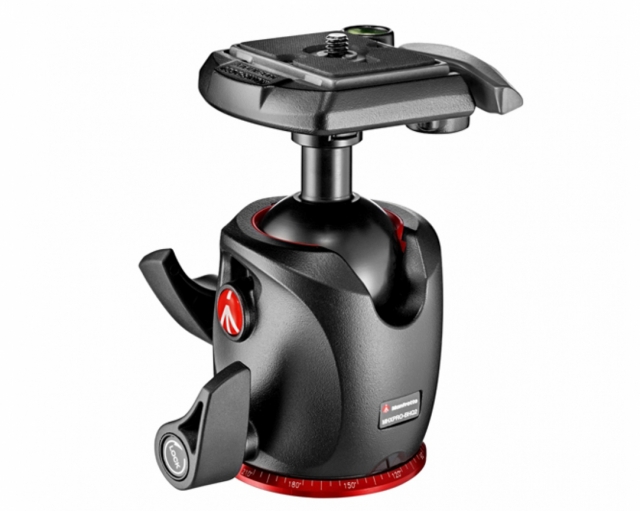 Manfrotto Manfrotto Treppiede 055 a 3 sez. carbonio MT055CXPRO3