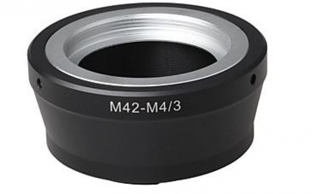 Commlite Adapter M42-M4/3 - Manual focus lens mount adapter