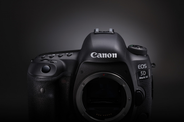 Canon Canon - Eos 5D Mark IV Solo Corpo -