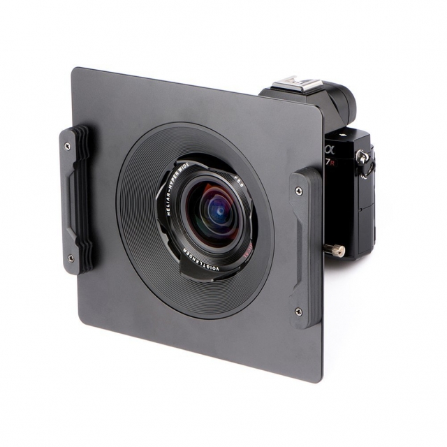 Nisi Nisi - Porta filtri alluminio 150*150 (3 filtri)Voigtlander 10mm F5.6