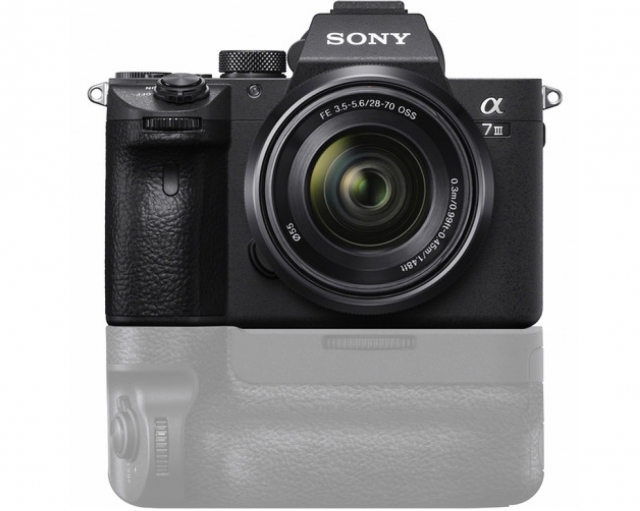 Sony Sony A7 III + SEL 28-70mm f/3.5-5.6 OSS E-Mount