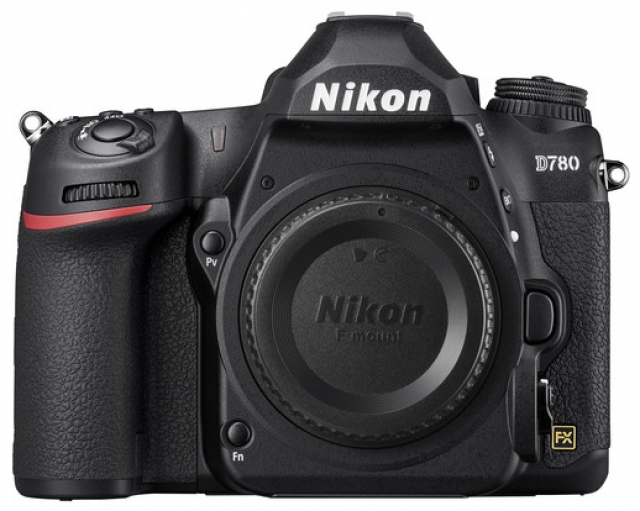 Nikon NIKON D780 Body + SD 64Gb - Nital 4 Anni