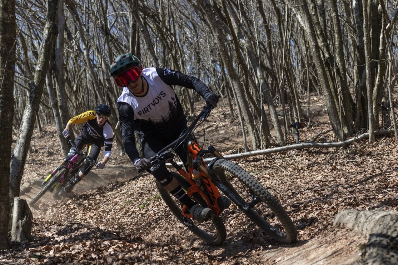 Limar Casque Limar Delta noir mat / rose TL (57-62-cm)