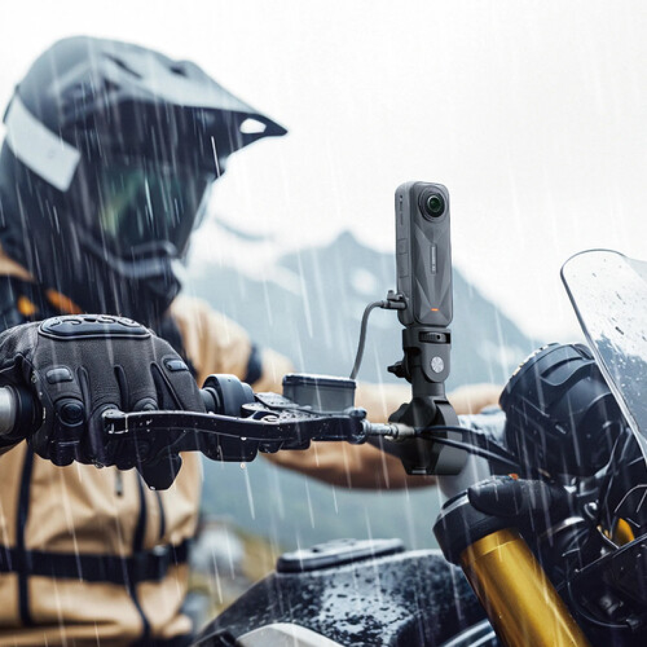 Insta360 Insta360 X5 All-Weather USB Charging Cover