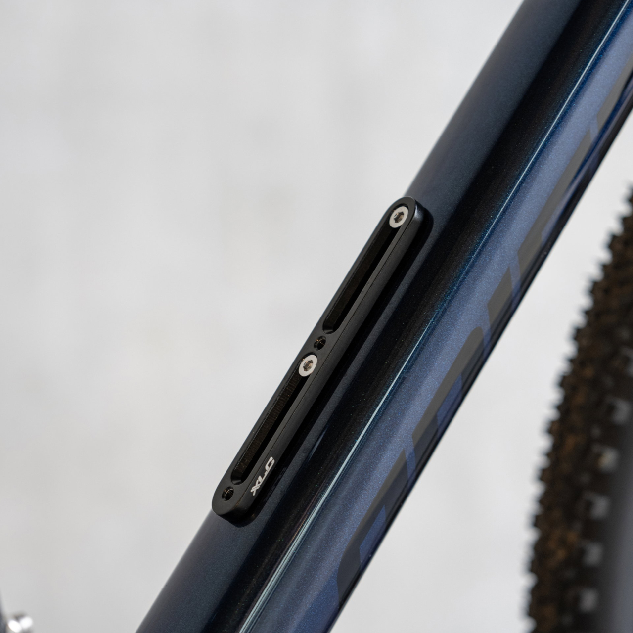 XLC XLC Bottle Cage Rail BC-X09 nero, con viti di fissaggio