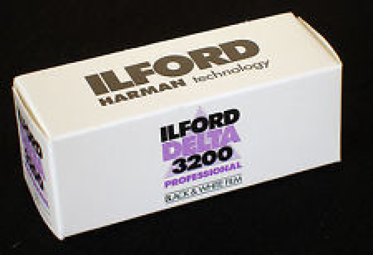 Ilford ILFORD B/N ROLLFILM DELTA 3200 120 PELL.