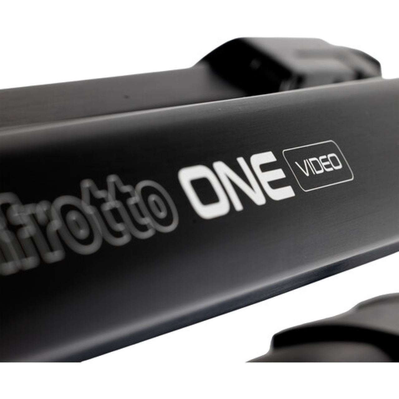 Manfrotto Manfrotto ONE Video + 500X  FH Tripod in Aluminium