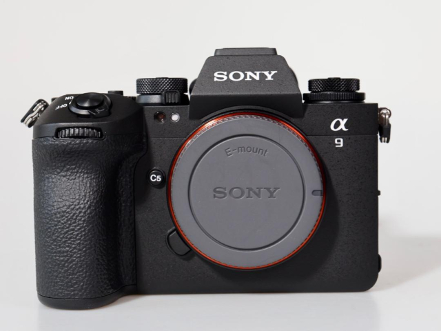 Sony Sony Alpha A9 III ILCE9 M3 24,6MP 120FPS 4K Body