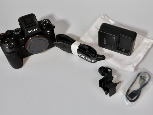 Sony Sony Alpha A9 III ILCE9 M3 24,6MP 120FPS 4K Body