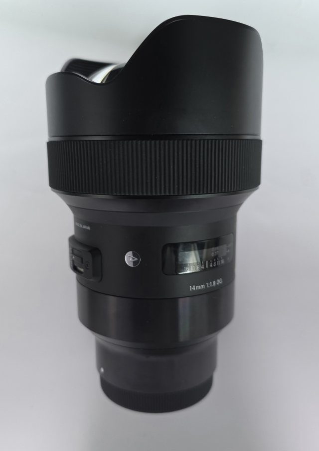 Sigma SigmaOB. 14 mm F/1,8 (A) DG HSM Monture Sony E