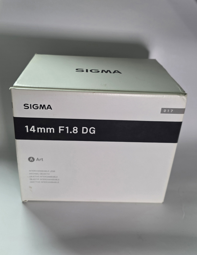 Sigma SigmaOB. 14 mm F/1,8 (A) DG HSM Monture Sony E