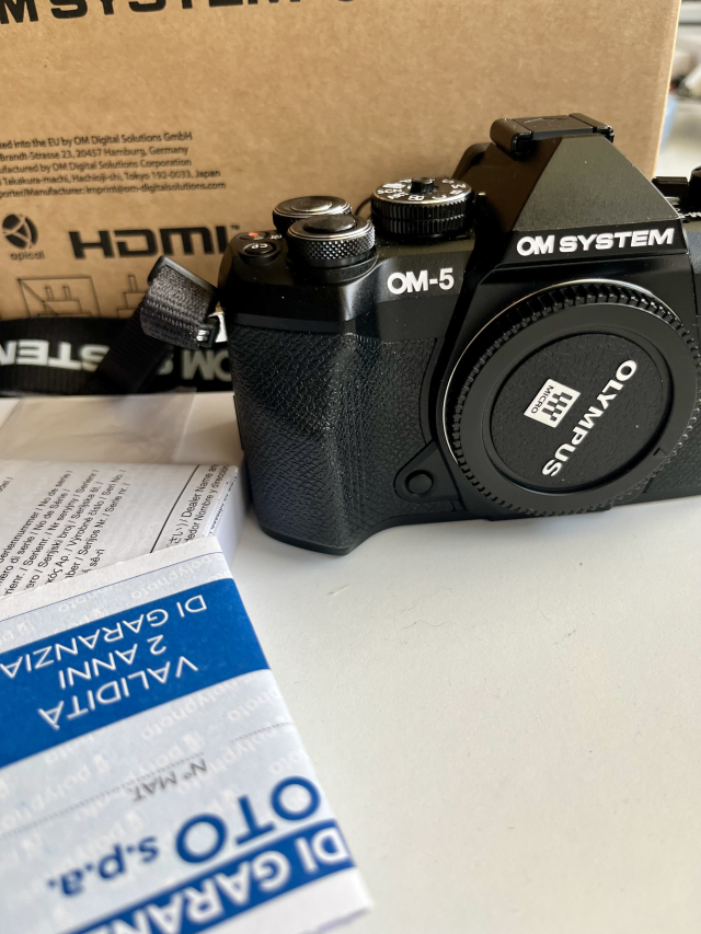 Om system olympus Olympus OM System OM-5 II + 14-150 Silver