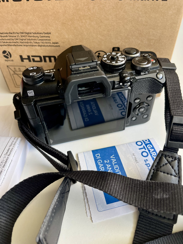 Om system olympus Olympus OM System OM-5 II + 14-150 Silver
