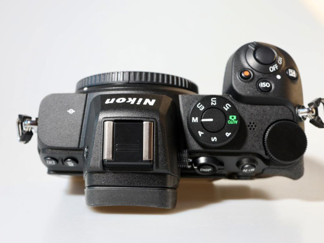 Nikon Boîtier Nikon Z5 + SD 64 Go