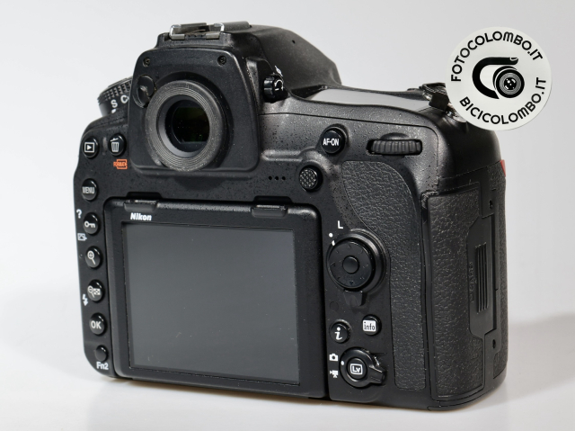 Usato nikon NIKON D850 + ob. 24-120 - UTILISÉ