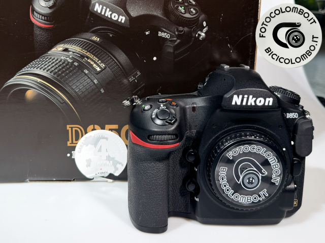 Usato nikon NIKON D850 + ob. 24-120 - UTILISÉ