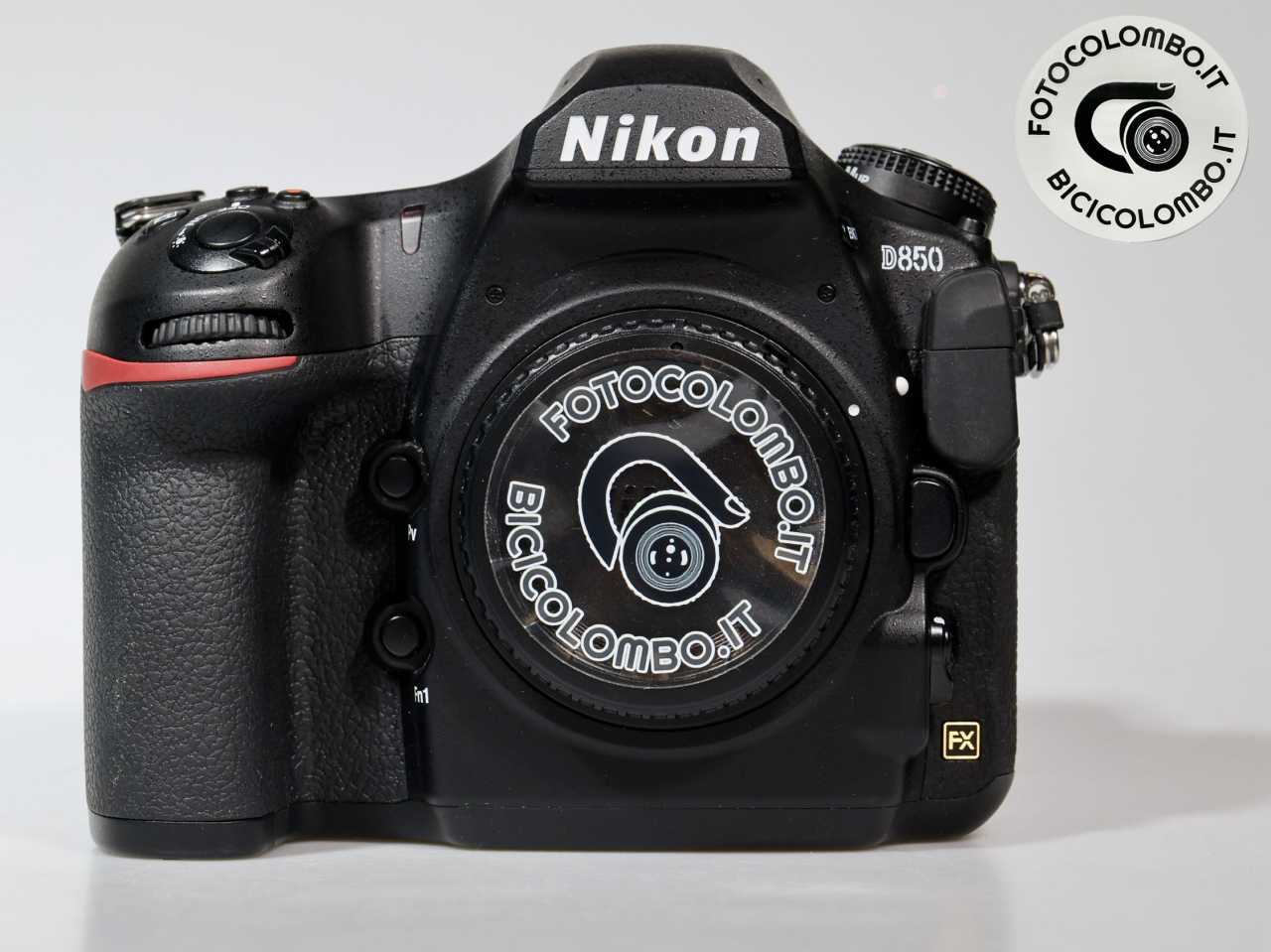 Usato nikon NIKON D850 + ob. 24-120 - UTILISÉ